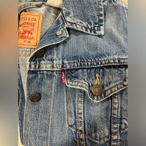 Woman’s Levi’s denim jacket size Medium